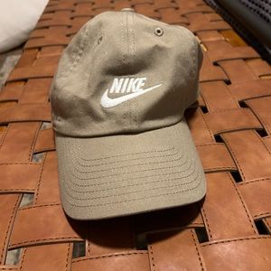 Women’s Nike Hat